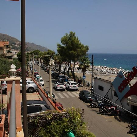 Poseidone Sea Apartment Taormina Mazzeo Exterior photo