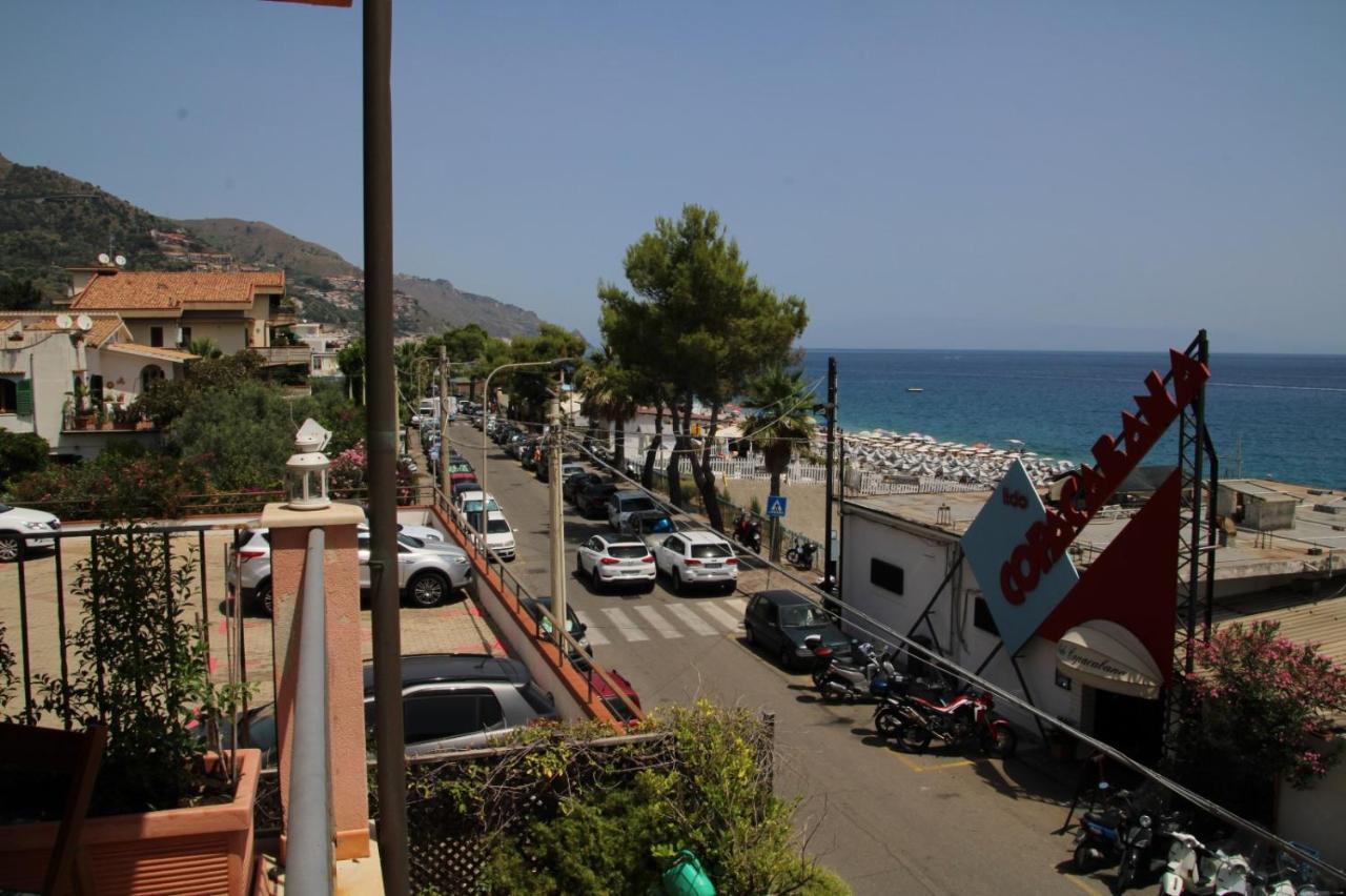 Poseidone Sea Apartment Taormina Mazzeo Exterior photo
