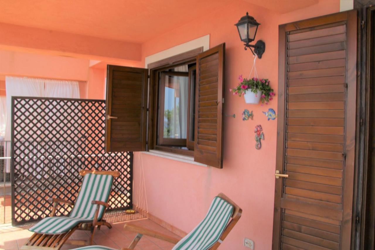 Poseidone Sea Apartment Taormina Mazzeo Exterior photo